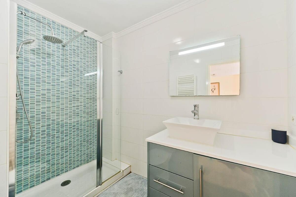 Acapulco Playa Apartment Нерха Екстериор снимка