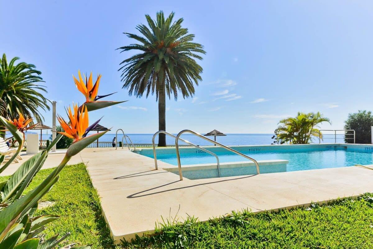 Acapulco Playa Apartment Нерха Екстериор снимка